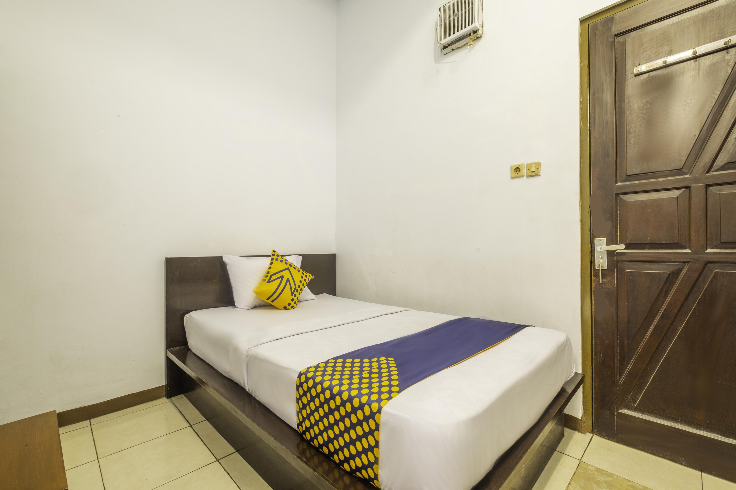 Spot On 2395 Hotel Aden 2 Syariah Tasikmalaya Exterior photo